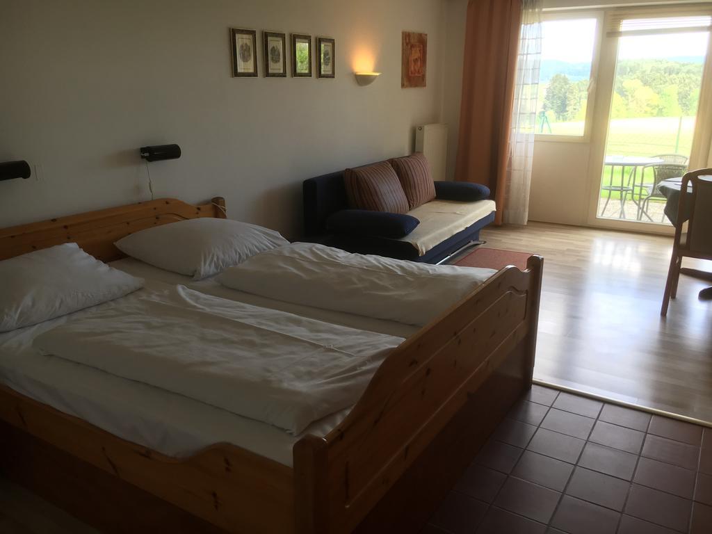 Apartmentanlage Am Kellerberg Zandt Exterior photo